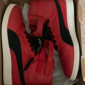 EUC Retro Puma Sky High II